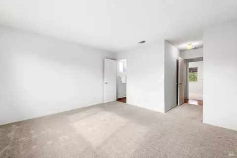 Bedroom - 190 Fairview Dr, Vacaville, CA 95687 photo 9 of 9