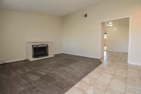 Living - 357 Colonial Cir, Vacaville, CA 95687 photo 2 of 2