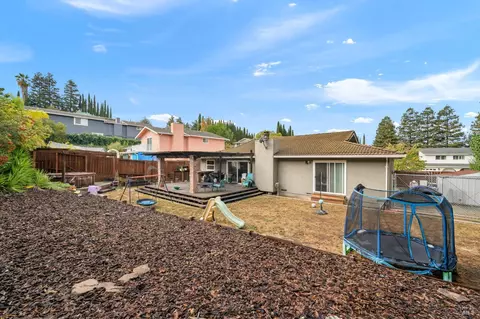 Exterior - 506 Midway Ct, Martinez, CA 94553 photo 6 of 11