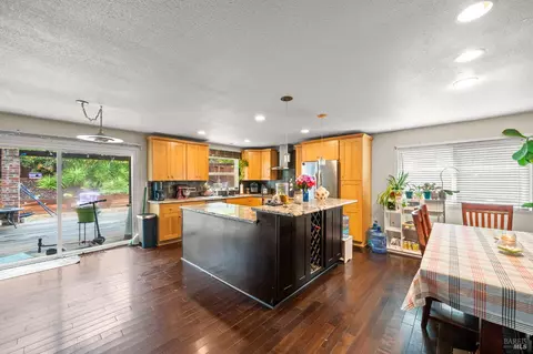 Kitchen - 506 Midway Ct, Martinez, CA 94553 photo 1 of 6