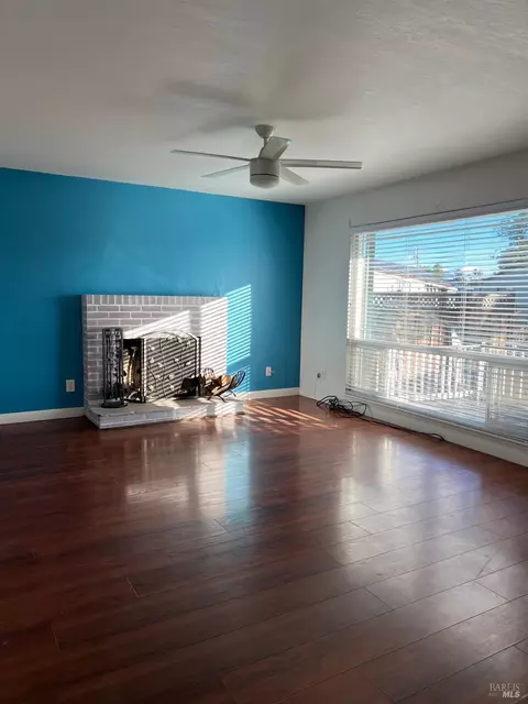 Living - 1836 Florida St, Vallejo, CA 94590 photo 1 of 2
