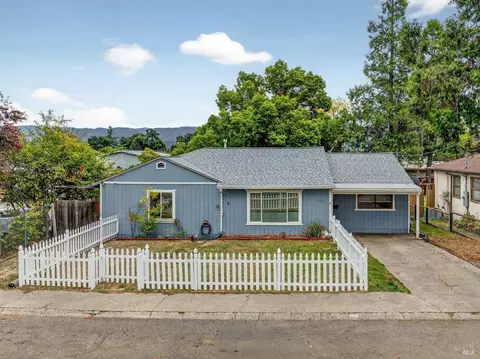 1025 Alice Ave, Ukiah, CA 95482