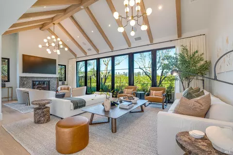 Living - 108 Vintners Ct, Napa, CA 94559 photo 1 of 4