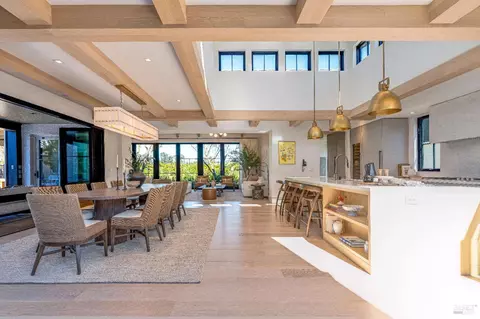 Dining - 108 Vintners Ct, Napa, CA 94559 photo 1 of 2