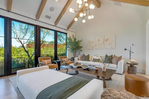 Living - 108 Vintners Ct, Napa, CA 94559 photo 3 of 4