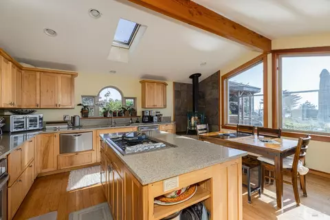 Kitchen - Undisclosed, Albion, CA 95410 photo 4 of 7