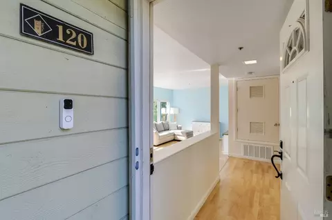 735 Buchanan St #120, Benicia, CA 94510