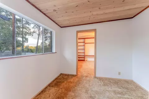 555 Redwood Ave, Willits, CA 95490 photo 14