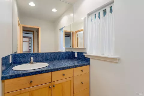 555 Redwood Ave, Willits, CA 95490 photo 12