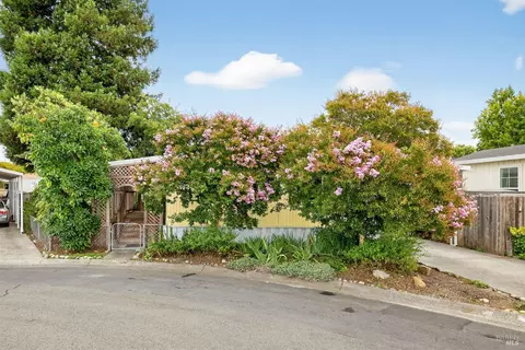144 Santander Ct, Rohnert Park, CA 94928