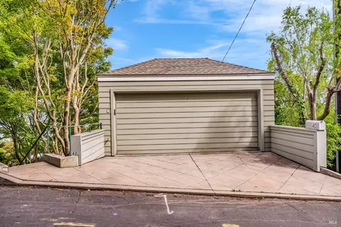 Exterior - 40 Currey Ave, Sausalito, CA 94965 photo 1 of 10