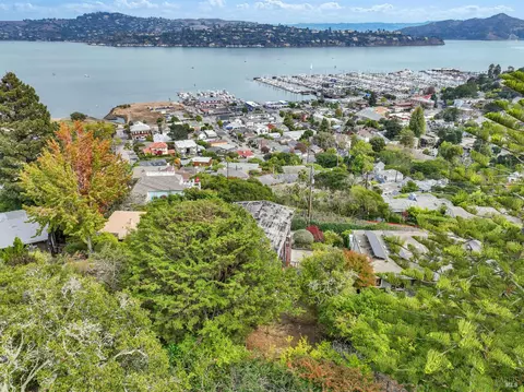 View/Area - 40 Currey Ave, Sausalito, CA 94965 photo 2 of 6