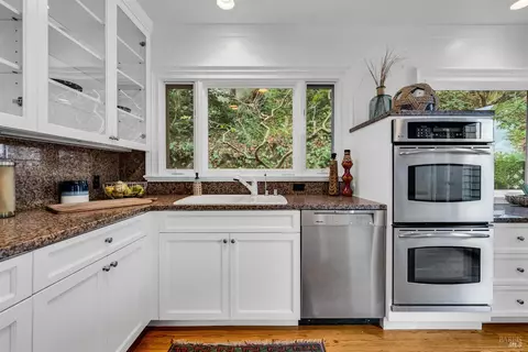Kitchen - 40 Currey Ave, Sausalito, CA 94965 photo 3 of 3