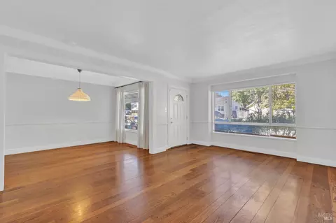 Living - 187 Fleming Ave, Vallejo, CA 94590 photo 3 of 4