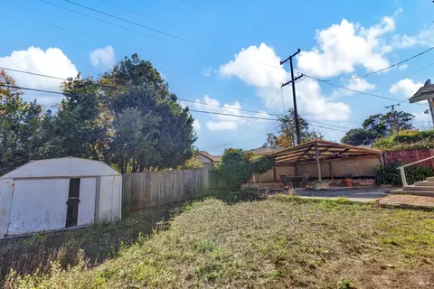 Exterior - 187 Fleming Ave, Vallejo, CA 94590 photo 5 of 6