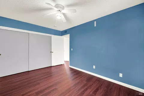 Bedroom - 1221 Devonshire Dr, Vacaville, CA 95687 photo 3 of 4