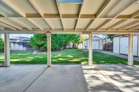 Exterior - 1221 Devonshire Dr, Vacaville, CA 95687 photo 19 of 21