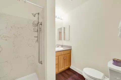 Bath - 1221 Devonshire Dr, Vacaville, CA 95687 photo 3 of 4