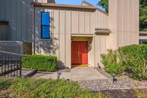 Exterior - 53 Flicker Dr, Novato, CA 94949 photo 4 of 10