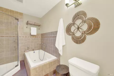 Bath - 3438 Willis Dr, Napa, CA 94558 photo 2 of 4