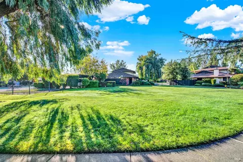 Exterior - 3438 Willis Dr, Napa, CA 94558 photo 29 of 31