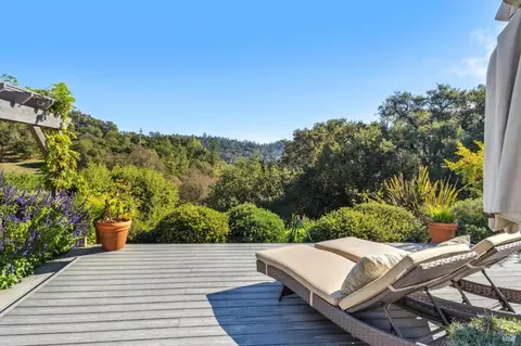 Exterior - 17219 7th St E, Sonoma, CA 95476 photo 7 of 17