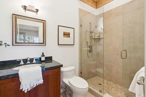 Bath - 17219 7th St E, Sonoma, CA 95476 photo 5 of 6