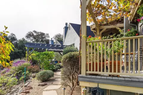 Exterior - 17219 7th St E, Sonoma, CA 95476 photo 11 of 17