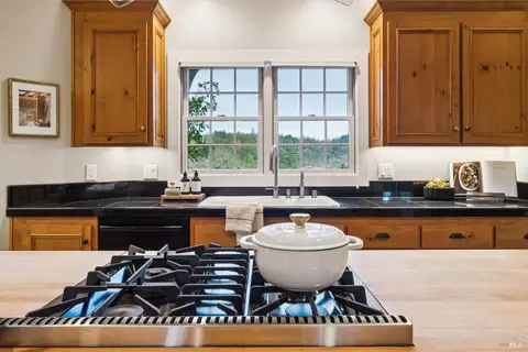 Kitchen - 17219 7th St E, Sonoma, CA 95476 photo 5 of 7