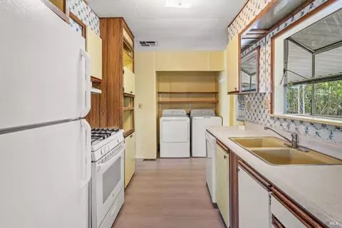 700 E Gobbi St #94, Ukiah, CA 95482 photo 8