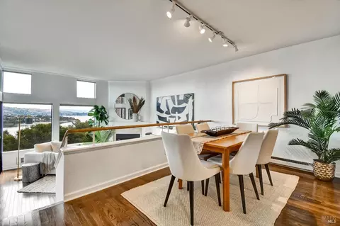 Dining - 446 Headlands Ct, Sausalito, CA 94965 photo 1 of 2