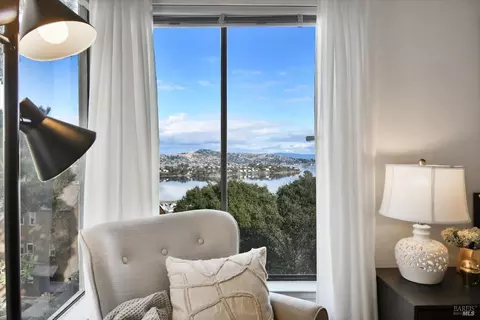 View/Area - 446 Headlands Ct, Sausalito, CA 94965 photo 3 of 4