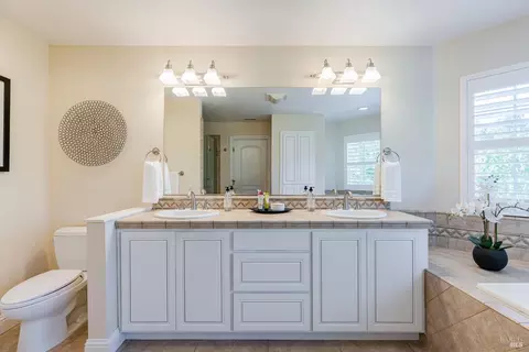 Bath - 8776 Logan Pl, Cotati, CA 94931 photo 7 of 7