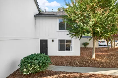 2190 Meadowgate Way, San Jose, CA 95132