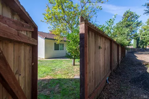 1944 Diamond Way, Fairfield, CA 94533 photo 41