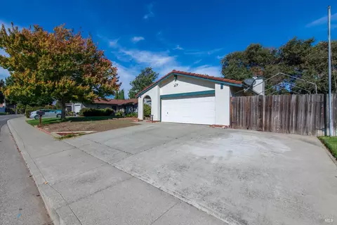 1944 Diamond Way, Fairfield, CA 94533 photo 2