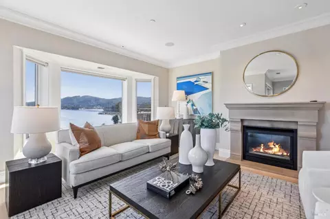 30 De Silva Island Dr, Mill Valley, CA 94941