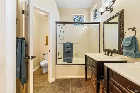 129 Wooded Glen Ct, Windsor, CA 95492 photo 33
