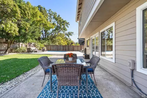 129 Wooded Glen Ct, Windsor, CA 95492 photo 35