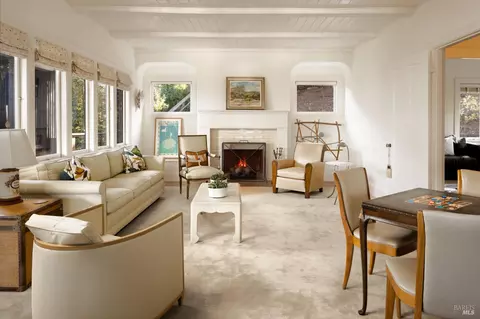 Living - 224 Bulkley Ave, Sausalito, CA 94965 photo 2 of 3