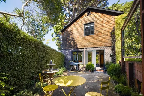 Exterior - 224 Bulkley Ave, Sausalito, CA 94965 photo 5 of 7