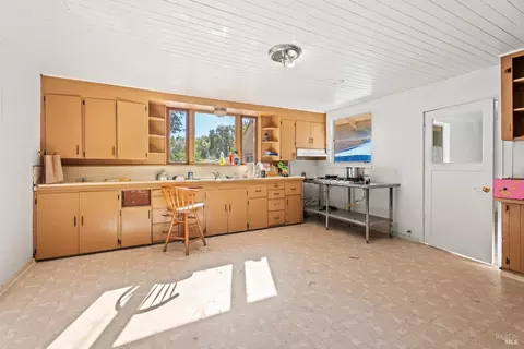23925 Eberle St, Covelo, CA 95428 photo 3