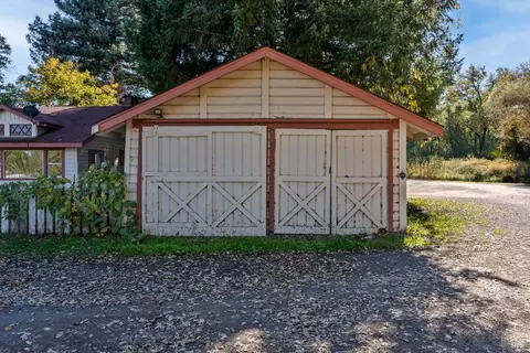 23925 Eberle St, Covelo, CA 95428 photo 9