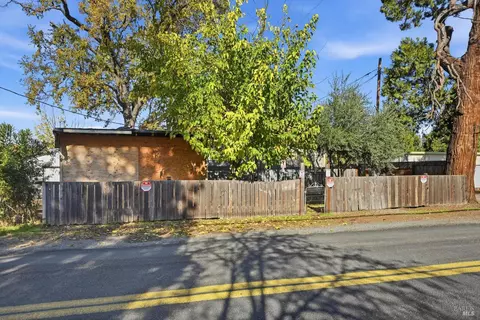 16140 Jessie St, Lower Lake, CA 95457