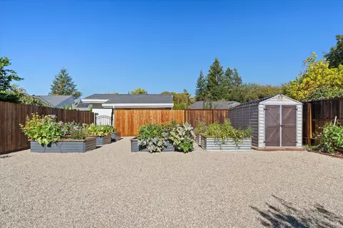 Exterior - 620 Brown St, Healdsburg, CA 95448 photo 12 of 12