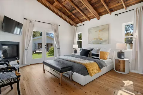 Bedroom - 620 Brown St, Healdsburg, CA 95448 photo 1 of 5