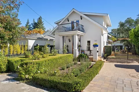 Exterior - 620 Brown St, Healdsburg, CA 95448 photo 9 of 12
