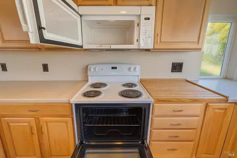 Kitchen - 2859 Elmhurst Cir, Fairfield, CA 94533 photo 3 of 3