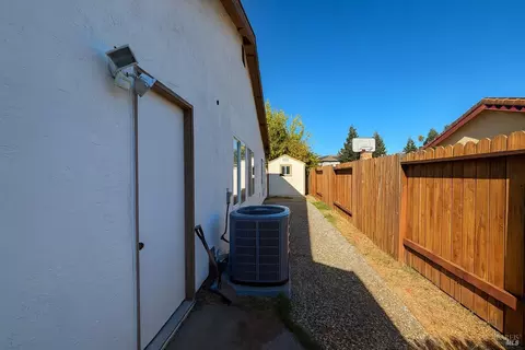 Exterior - 2859 Elmhurst Cir, Fairfield, CA 94533 photo 4 of 4