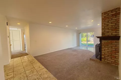 Living - 2859 Elmhurst Cir, Fairfield, CA 94533 photo 3 of 5